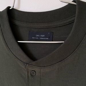Oak + Fort pocket tee
